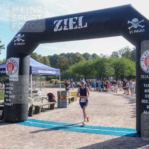08.09.2024 - Stadtparktriathlon Luisa Fischer http://msf.ph/oto/7036404 08.09.2024 11:29:09 Ziel 298, 386, 398 meine-sportfotos.de