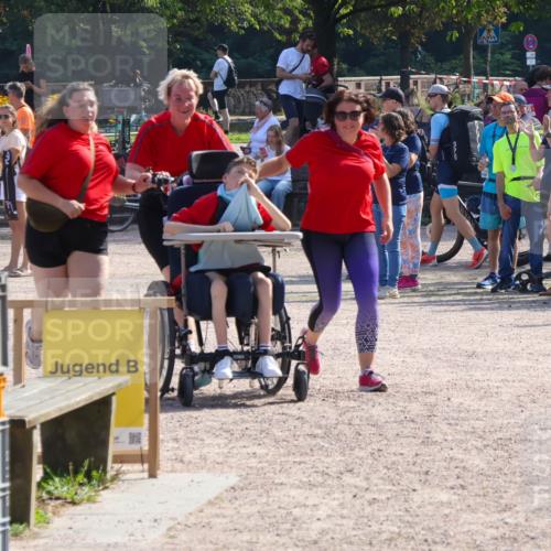 08.09.2024 - Stadtparktriathlon Luisa Fischer http://msf.ph/oto/7036444 08.09.2024 11:30:28 Ziel 233 meine-sportfotos.de