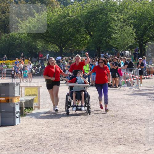 08.09.2024 - Stadtparktriathlon Luisa Fischer http://msf.ph/oto/7036451 08.09.2024 11:30:30 Ziel 233 meine-sportfotos.de