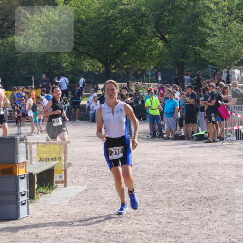 08.09.2024 - Stadtparktriathlon Luisa Fischer http://msf.ph/oto/7036468 08.09.2024 11:30:43 Ziel 316, 318, 426 meine-sportfotos.de