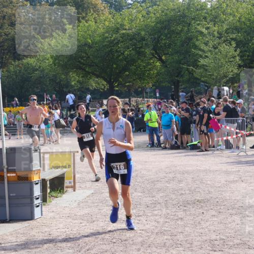 08.09.2024 - Stadtparktriathlon Luisa Fischer http://msf.ph/oto/7036469 08.09.2024 11:30:44 Ziel 316, 318, 426 meine-sportfotos.de