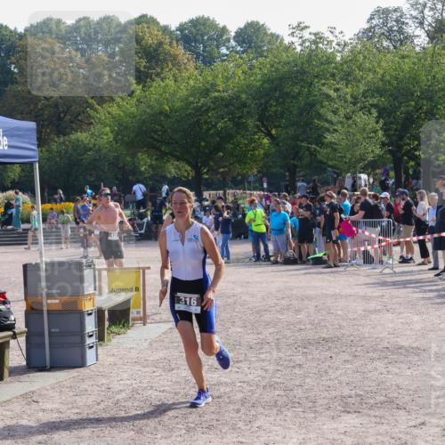 08.09.2024 - Stadtparktriathlon Luisa Fischer http://msf.ph/oto/7036470 08.09.2024 11:30:44 Ziel 316, 318, 426 meine-sportfotos.de