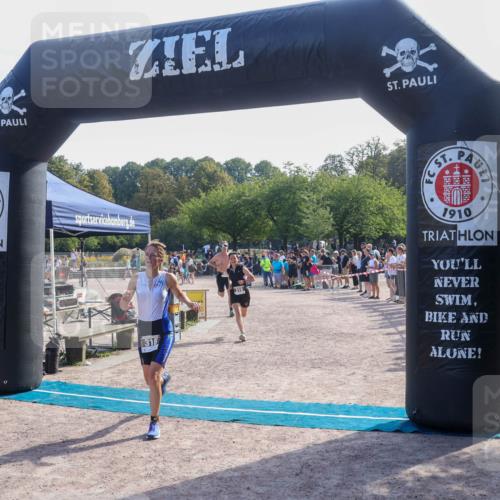 08.09.2024 - Stadtparktriathlon Luisa Fischer http://msf.ph/oto/7036474 08.09.2024 11:30:45 Ziel 316, 318, 426 meine-sportfotos.de