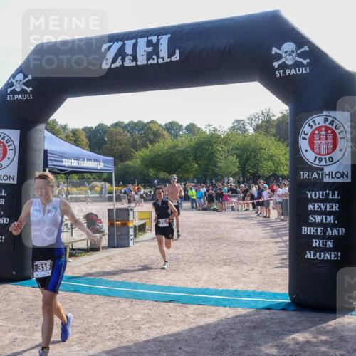 08.09.2024 - Stadtparktriathlon Luisa Fischer http://msf.ph/oto/7036478 08.09.2024 11:30:46 Ziel 316, 318, 426 meine-sportfotos.de