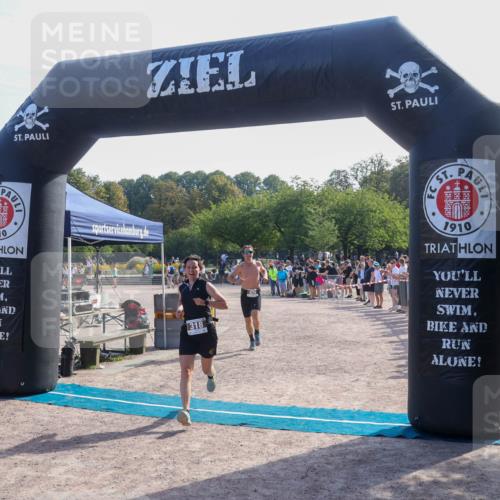 08.09.2024 - Stadtparktriathlon Luisa Fischer http://msf.ph/oto/7036480 08.09.2024 11:30:46 Ziel 316, 318, 426 meine-sportfotos.de