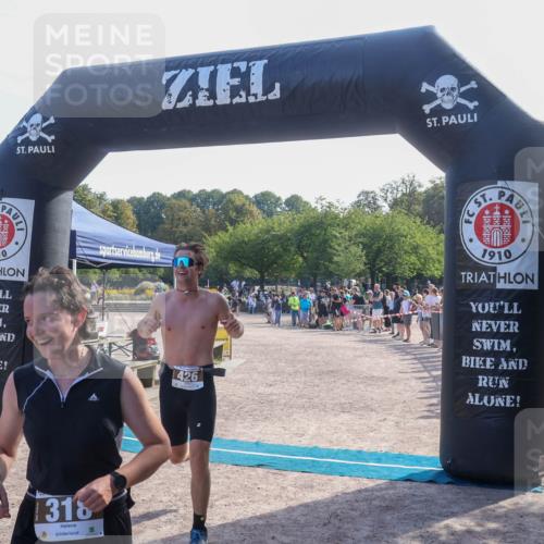 08.09.2024 - Stadtparktriathlon Luisa Fischer http://msf.ph/oto/7036485 08.09.2024 11:30:48 Ziel 316, 318, 426 meine-sportfotos.de