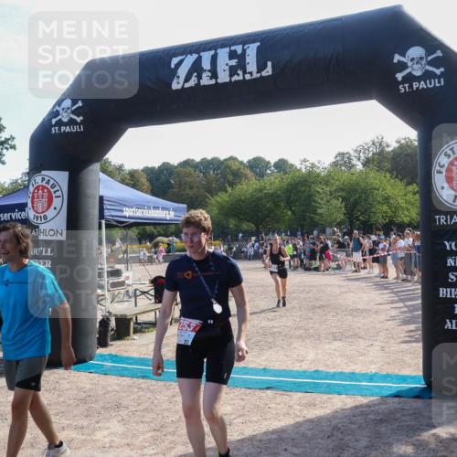 08.09.2024 - Stadtparktriathlon Luisa Fischer http://msf.ph/oto/7036527 08.09.2024 11:31:34 Ziel 251, 293 meine-sportfotos.de