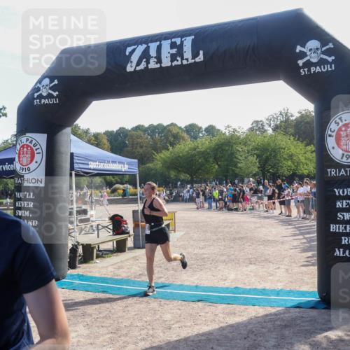 08.09.2024 - Stadtparktriathlon Luisa Fischer http://msf.ph/oto/7036531 08.09.2024 11:31:35 Ziel 251, 293 meine-sportfotos.de