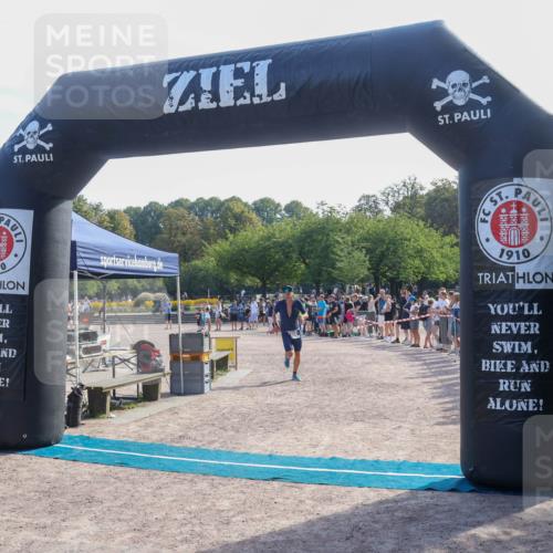 08.09.2024 - Stadtparktriathlon Luisa Fischer http://msf.ph/oto/7036552 08.09.2024 11:31:51 Ziel 352, 408 meine-sportfotos.de