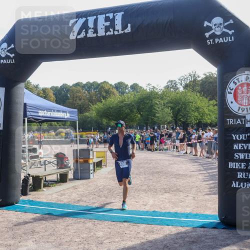 08.09.2024 - Stadtparktriathlon Luisa Fischer http://msf.ph/oto/7036556 08.09.2024 11:31:52 Ziel 352, 408 meine-sportfotos.de
