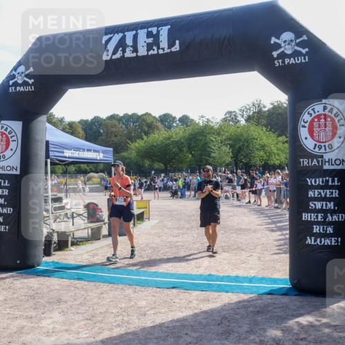 08.09.2024 - Stadtparktriathlon Luisa Fischer http://msf.ph/oto/7036567 08.09.2024 11:32:00 Ziel 286, 408 meine-sportfotos.de