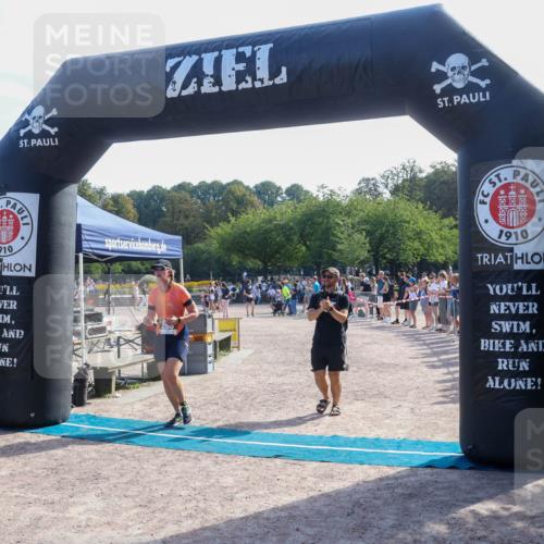 08.09.2024 - Stadtparktriathlon Luisa Fischer http://msf.ph/oto/7036568 08.09.2024 11:32:00 Ziel 286, 408 meine-sportfotos.de