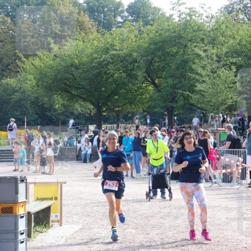 08.09.2024 - Stadtparktriathlon Luisa Fischer http://msf.ph/oto/7036576 08.09.2024 11:32:08 Ziel 252, 286 meine-sportfotos.de