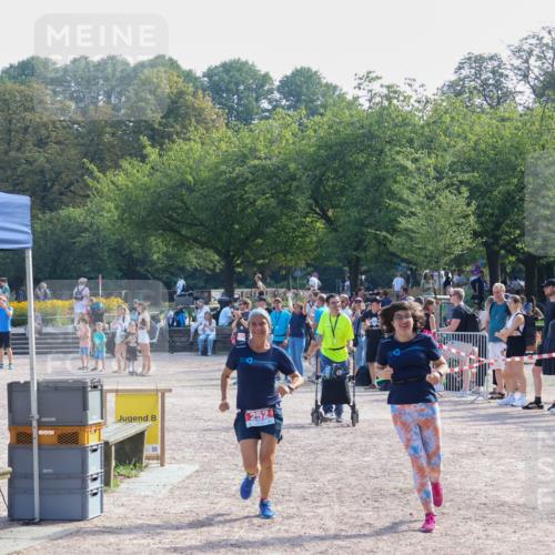 08.09.2024 - Stadtparktriathlon Luisa Fischer http://msf.ph/oto/7036578 08.09.2024 11:32:08 Ziel 252, 286 meine-sportfotos.de