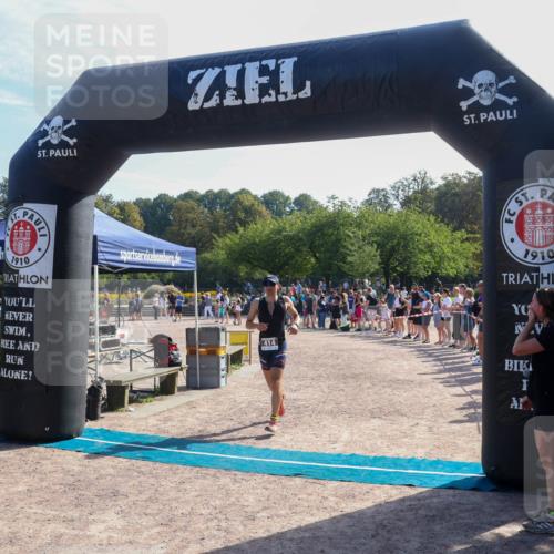 08.09.2024 - Stadtparktriathlon Luisa Fischer http://msf.ph/oto/7036608 08.09.2024 11:32:46 Ziel 414 meine-sportfotos.de