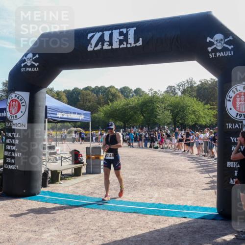 08.09.2024 - Stadtparktriathlon Luisa Fischer http://msf.ph/oto/7036609 08.09.2024 11:32:46 Ziel 414 meine-sportfotos.de