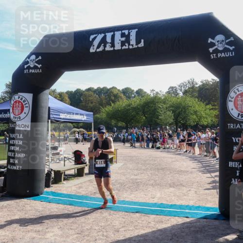 08.09.2024 - Stadtparktriathlon Luisa Fischer http://msf.ph/oto/7036610 08.09.2024 11:32:46 Ziel 414 meine-sportfotos.de