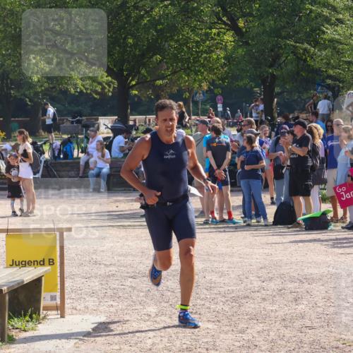 08.09.2024 - Stadtparktriathlon Luisa Fischer http://msf.ph/oto/7036614 08.09.2024 11:33:07 Ziel 373, 438 meine-sportfotos.de