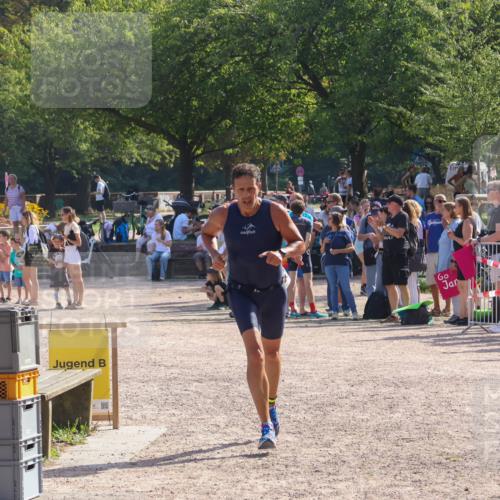 08.09.2024 - Stadtparktriathlon Luisa Fischer http://msf.ph/oto/7036615 08.09.2024 11:33:07 Ziel 373, 438 meine-sportfotos.de