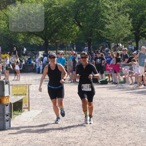 08.09.2024 - Stadtparktriathlon Luisa Fischer http://msf.ph/oto/7036632 08.09.2024 11:33:13 Ziel 263, 273, 373, 438, 459 meine-sportfotos.de