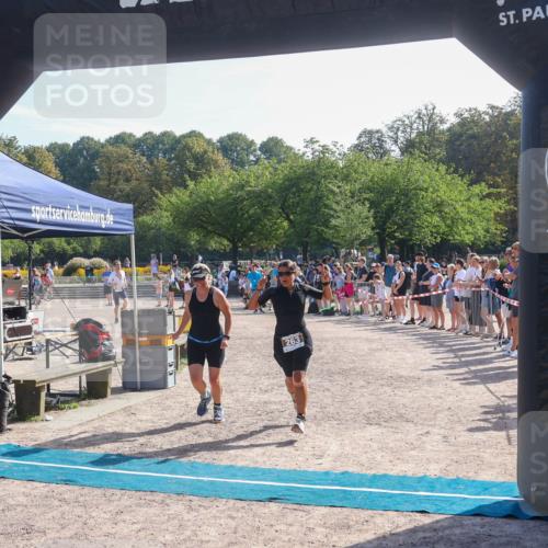 08.09.2024 - Stadtparktriathlon Luisa Fischer http://msf.ph/oto/7036637 08.09.2024 11:33:14 Ziel 263, 273, 373, 438, 459 meine-sportfotos.de