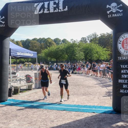 08.09.2024 - Stadtparktriathlon Luisa Fischer http://msf.ph/oto/7036638 08.09.2024 11:33:14 Ziel 263, 273, 373, 438, 459 meine-sportfotos.de