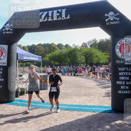 08.09.2024 - Stadtparktriathlon Luisa Fischer http://msf.ph/oto/7036640 08.09.2024 11:33:15 Ziel 263, 273, 373, 438, 459 meine-sportfotos.de