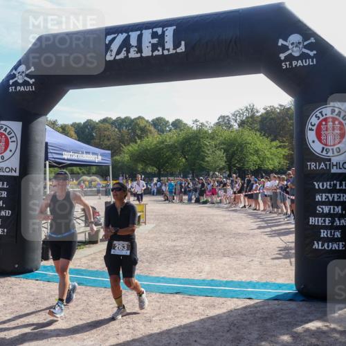 08.09.2024 - Stadtparktriathlon Luisa Fischer http://msf.ph/oto/7036641 08.09.2024 11:33:15 Ziel 263, 273, 373, 438, 459 meine-sportfotos.de