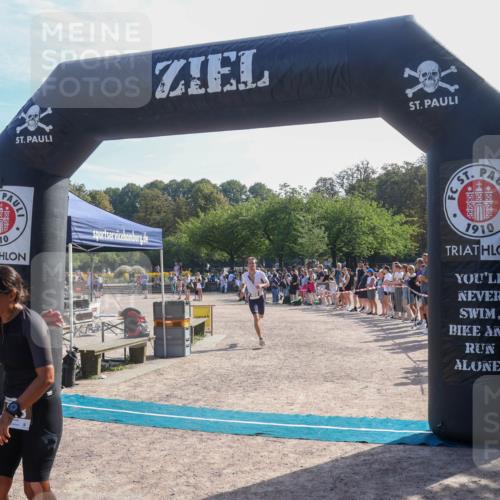 08.09.2024 - Stadtparktriathlon Luisa Fischer http://msf.ph/oto/7036645 08.09.2024 11:33:17 Ziel 263, 273, 438, 459 meine-sportfotos.de