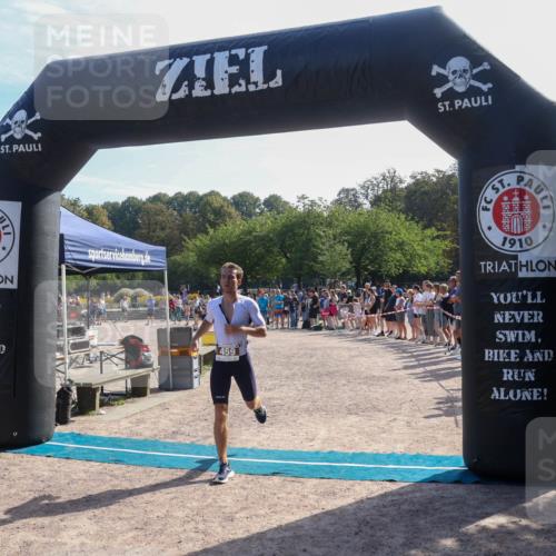 08.09.2024 - Stadtparktriathlon Luisa Fischer http://msf.ph/oto/7036647 08.09.2024 11:33:18 Ziel 263, 273, 438, 459 meine-sportfotos.de