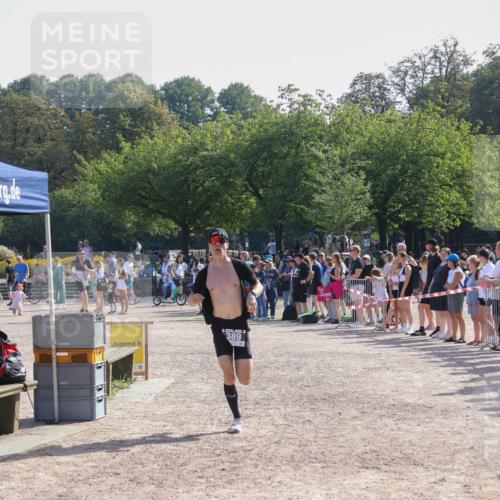 08.09.2024 - Stadtparktriathlon Luisa Fischer http://msf.ph/oto/7036655 08.09.2024 11:33:25 Ziel 389, 459 meine-sportfotos.de