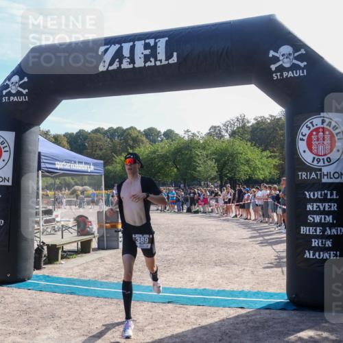 08.09.2024 - Stadtparktriathlon Luisa Fischer http://msf.ph/oto/7036661 08.09.2024 11:33:26 Ziel 368, 389 meine-sportfotos.de