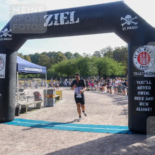 08.09.2024 - Stadtparktriathlon Luisa Fischer http://msf.ph/oto/7036668 08.09.2024 11:33:31 Ziel 368, 389 meine-sportfotos.de