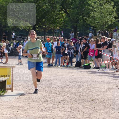 08.09.2024 - Stadtparktriathlon Luisa Fischer http://msf.ph/oto/7036694 08.09.2024 11:34:07 Ziel 307 meine-sportfotos.de
