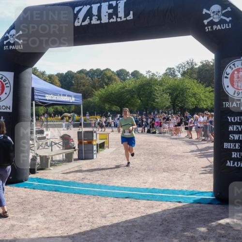 08.09.2024 - Stadtparktriathlon Luisa Fischer http://msf.ph/oto/7036697 08.09.2024 11:34:09 Ziel 307 meine-sportfotos.de