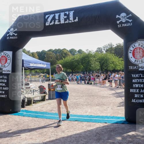 08.09.2024 - Stadtparktriathlon Luisa Fischer http://msf.ph/oto/7036701 08.09.2024 11:34:10 Ziel 307 meine-sportfotos.de