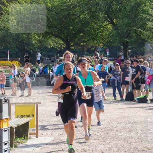 08.09.2024 - Stadtparktriathlon Luisa Fischer http://msf.ph/oto/7036704 08.09.2024 11:34:20 Ziel 281, 296, 305 meine-sportfotos.de