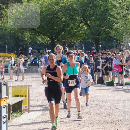 08.09.2024 - Stadtparktriathlon Luisa Fischer http://msf.ph/oto/7036705 08.09.2024 11:34:20 Ziel 281, 296, 305 meine-sportfotos.de