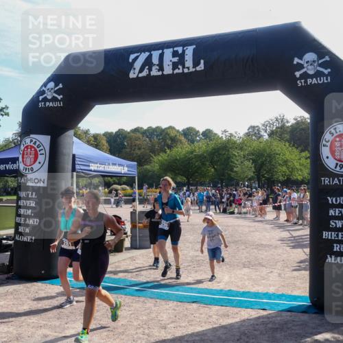 08.09.2024 - Stadtparktriathlon Luisa Fischer http://msf.ph/oto/7036713 08.09.2024 11:34:23 Ziel 281, 296, 305, 433 meine-sportfotos.de