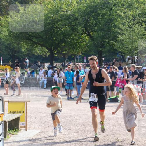08.09.2024 - Stadtparktriathlon Luisa Fischer http://msf.ph/oto/7036719 08.09.2024 11:34:25 Ziel 281, 296, 305, 433 meine-sportfotos.de