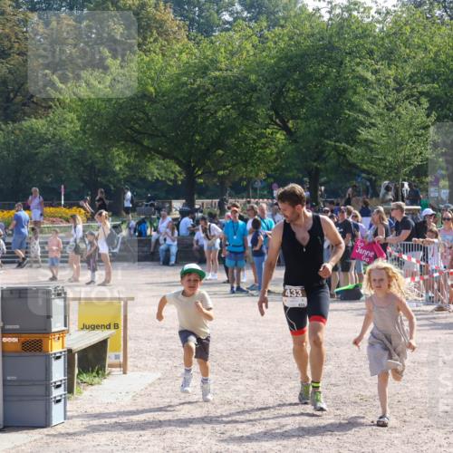 08.09.2024 - Stadtparktriathlon Luisa Fischer http://msf.ph/oto/7036720 08.09.2024 11:34:26 Ziel 281, 296, 305, 433 meine-sportfotos.de