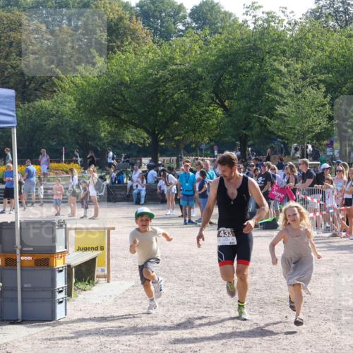 08.09.2024 - Stadtparktriathlon Luisa Fischer http://msf.ph/oto/7036721 08.09.2024 11:34:26 Ziel 281, 296, 305, 433 meine-sportfotos.de