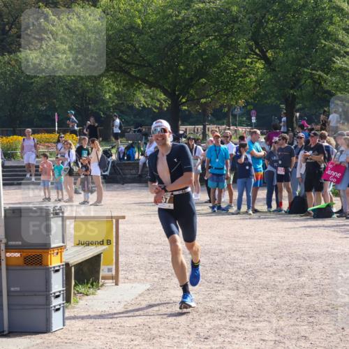 08.09.2024 - Stadtparktriathlon Luisa Fischer http://msf.ph/oto/7036741 08.09.2024 11:34:44 Ziel 367 meine-sportfotos.de