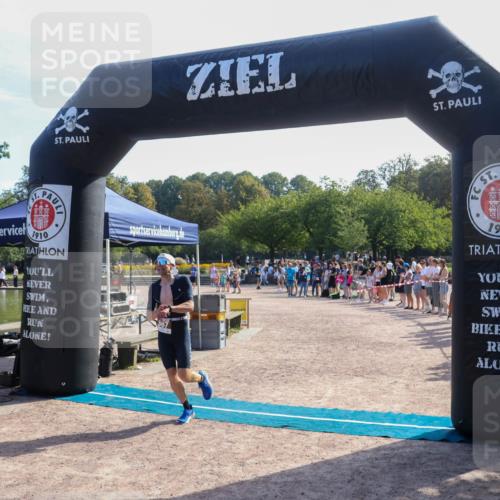 08.09.2024 - Stadtparktriathlon Luisa Fischer http://msf.ph/oto/7036747 08.09.2024 11:34:45 Ziel 367 meine-sportfotos.de