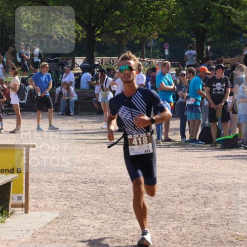 08.09.2024 - Stadtparktriathlon Luisa Fischer http://msf.ph/oto/7036750 08.09.2024 11:35:24 Ziel 418 meine-sportfotos.de