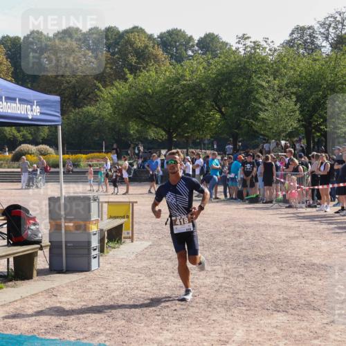 08.09.2024 - Stadtparktriathlon Luisa Fischer http://msf.ph/oto/7036753 08.09.2024 11:35:25 Ziel 418 meine-sportfotos.de