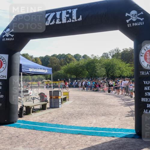 08.09.2024 - Stadtparktriathlon Luisa Fischer http://msf.ph/oto/7036769 08.09.2024 11:36:02 Ziel 280, 421 meine-sportfotos.de