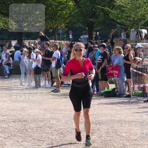 08.09.2024 - Stadtparktriathlon Luisa Fischer http://msf.ph/oto/7036778 08.09.2024 11:36:32 Ziel 232, 320 meine-sportfotos.de
