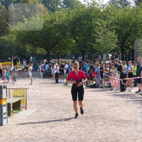 08.09.2024 - Stadtparktriathlon Luisa Fischer http://msf.ph/oto/7036780 08.09.2024 11:36:33 Ziel 232, 320 meine-sportfotos.de