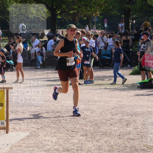 08.09.2024 - Stadtparktriathlon Luisa Fischer http://msf.ph/oto/7036797 08.09.2024 11:37:07 Ziel 355, 436 meine-sportfotos.de